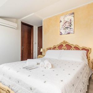 Habitación Clásica con Cama King